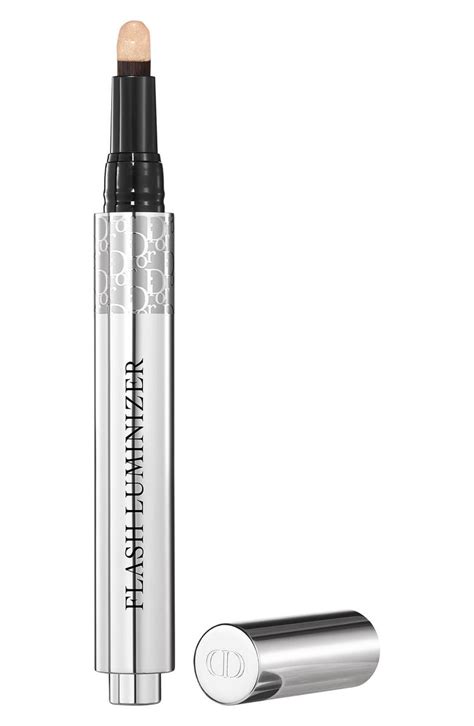 DIOR Flash Luminizer Radiance Booster Pen 